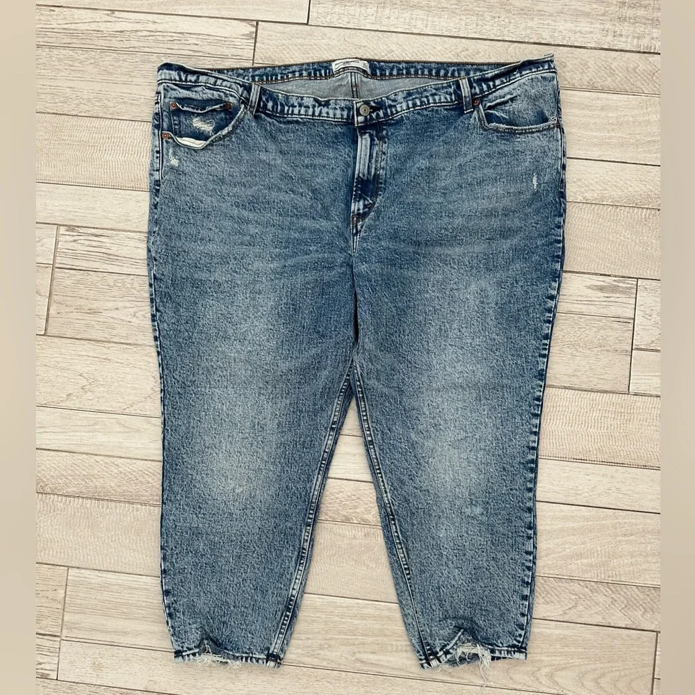 Abercrombie & Fitch The Mom Jeans High Rise 37 x 24